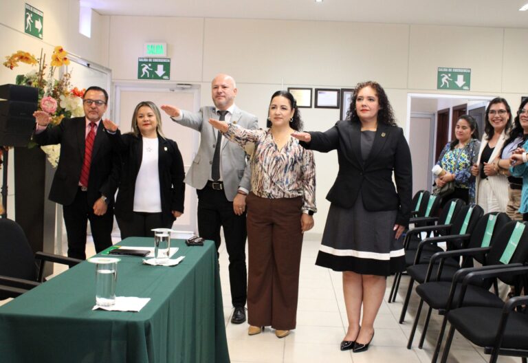 Toma de protesta del nuevo equipo directivo