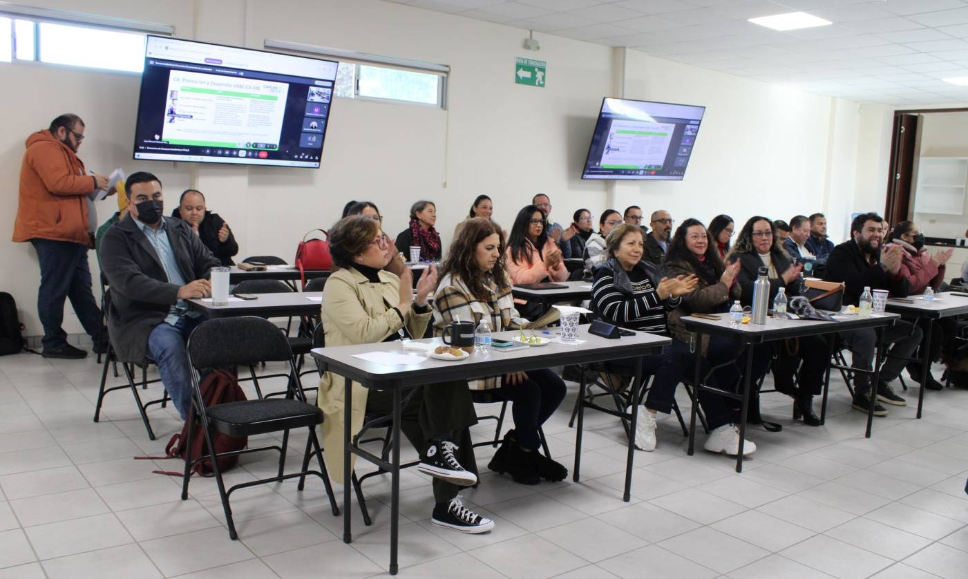 Se reúnen Cuerpos Académicos de la FCAyS